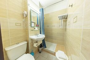 Brit Hotel Confort Helios Agde