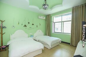 AiShang Hostel