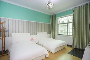 AiShang Hostel