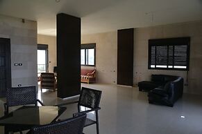 Quiet Comfy and Epic Seaview