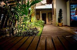 Hotel Madreselva
