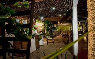 Hotel Madreselva