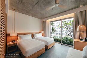 Chicland Danang Beach Hotel