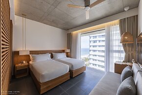 Chicland Danang Beach Hotel