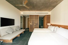 Chicland Danang Beach Hotel