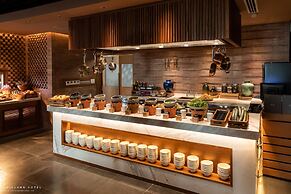 Chicland Danang Beach Hotel