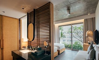 Chicland Danang Beach Hotel