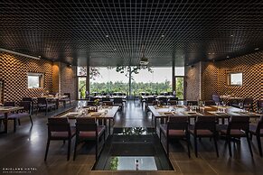 Chicland Danang Beach Hotel