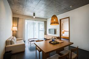 Chicland Danang Beach Hotel