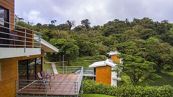 Burbi Lake Lodge Monteverde