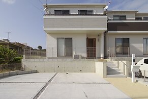 Hyakuna Terrace