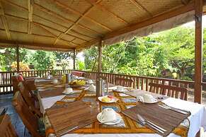 Papyrus Guest House