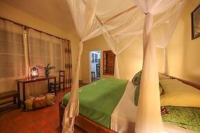 Papyrus Guest House
