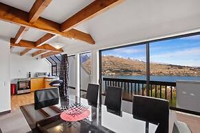 Woodbury Retreat