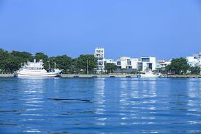 Admiring Island