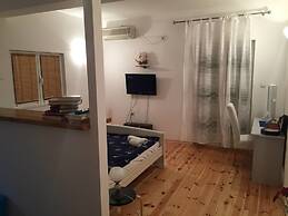 Neni Apartments