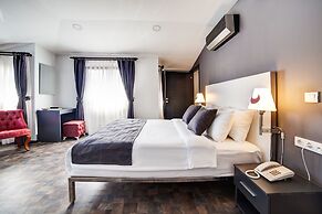 Lime Garden Hotel