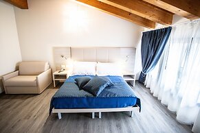 Home Hotel