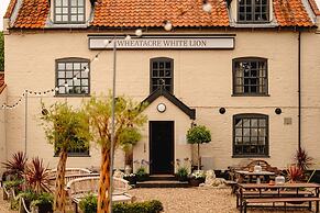 Wheatacre White Lion