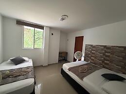 Montes De Beraka - Adults Only