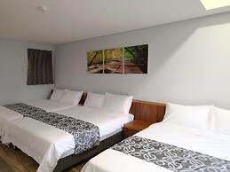 Apause Hotel