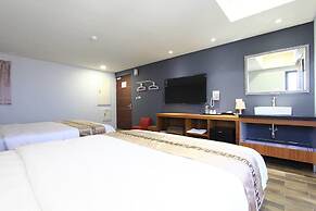 Apause Hotel