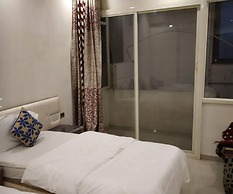 Hotel brijwasi palace