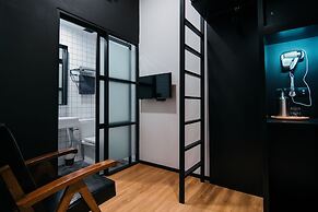 Kooning - Hostel