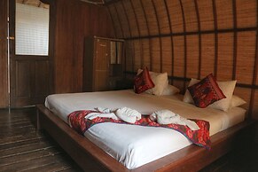 GiliPaddy Resort