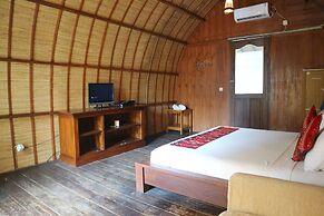 GiliPaddy Resort