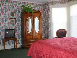 Inn on Mackinac