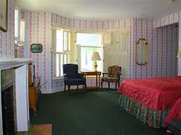 Inn on Mackinac