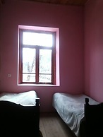 Lia Jamdelianis Guest House