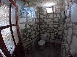 Heredot's House