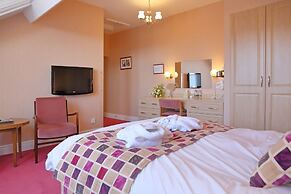 Saxonville Hotel