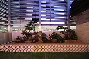 Hera Hotel