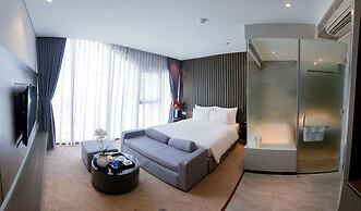 Grand Ocean Luxury Boutique