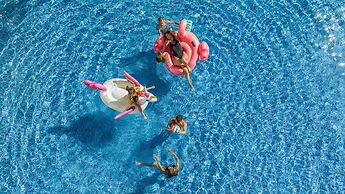 Prestige Hotel and Aquapark