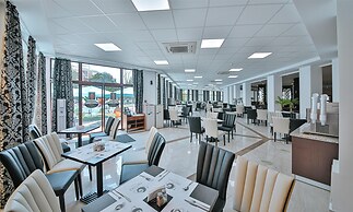 Prestige Hotel and Aquapark