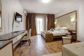 Prestige Hotel and Aquapark