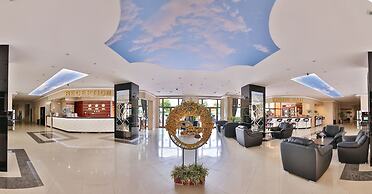 Prestige Hotel and Aquapark