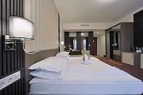 Prestige Hotel and Aquapark