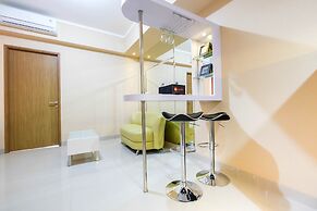 Bright and Stylish 1BR The Oasis Apartment Cikarang