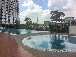 Bright and Stylish 1BR The Oasis Apartment Cikarang
