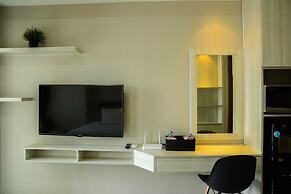 Sophisticated Studio at The Oasis Apartment