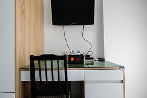 Scenic Studio Room at Casa De Parco Apartment