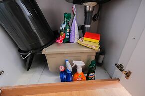 Simple Furnished Studio Casa De Parco Apartment