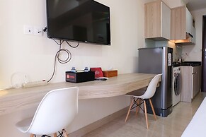 Best Price Studio Menteng Park Apartment