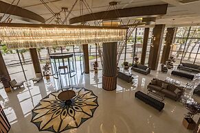 Shimall Deluxe Hotel