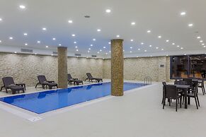 Shimall Deluxe Hotel